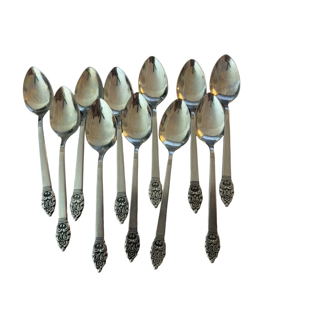 Oneida Nordic Crown teaspoons 13 stainless vintage
